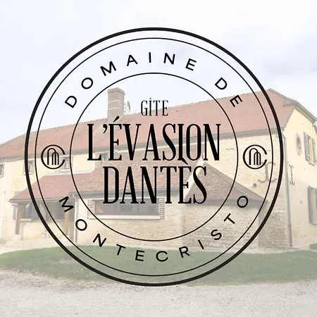 Logis Hotel-restaurant Domaine De Montecristo Et L'evasion Dantes Hotel Bourguignons